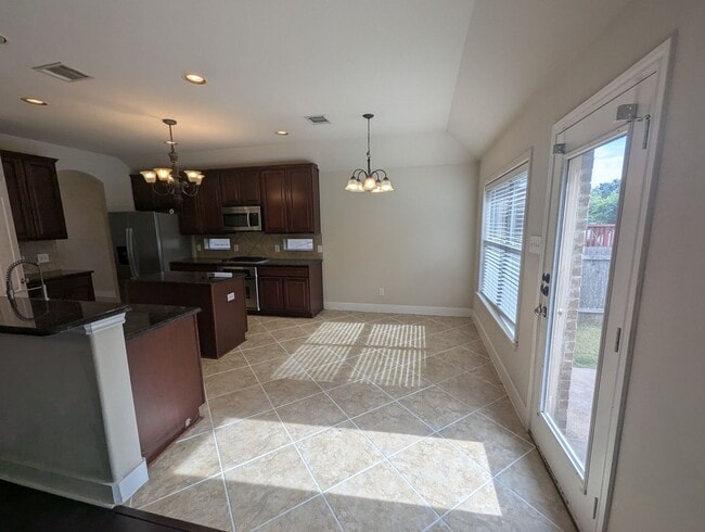 Building Photo - Forest Creek Gem: Spacious 4?Bed • 2?Bath ...