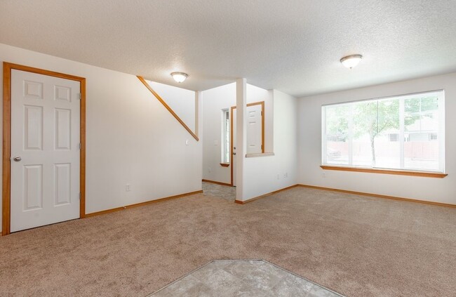 Foto del edificio - 2356 E 3rd St