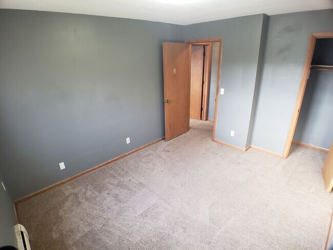 Foto del edificio - 2 bedroom 1 bath in Owatonna
