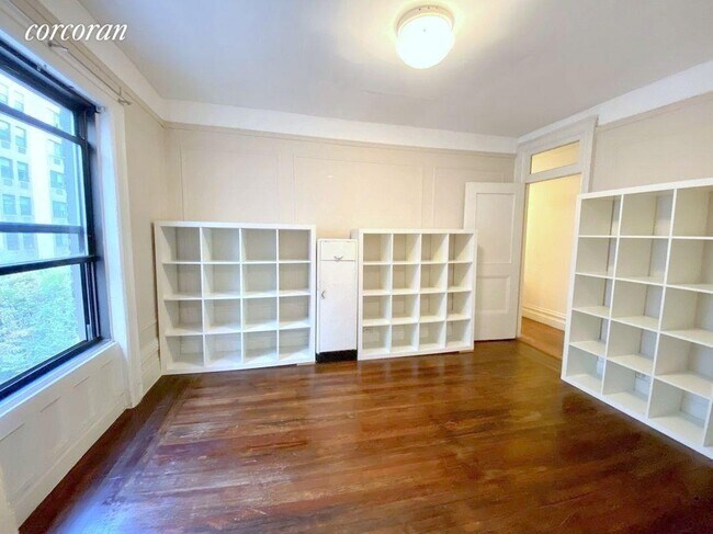 Foto del edificio - 507 W 111th St