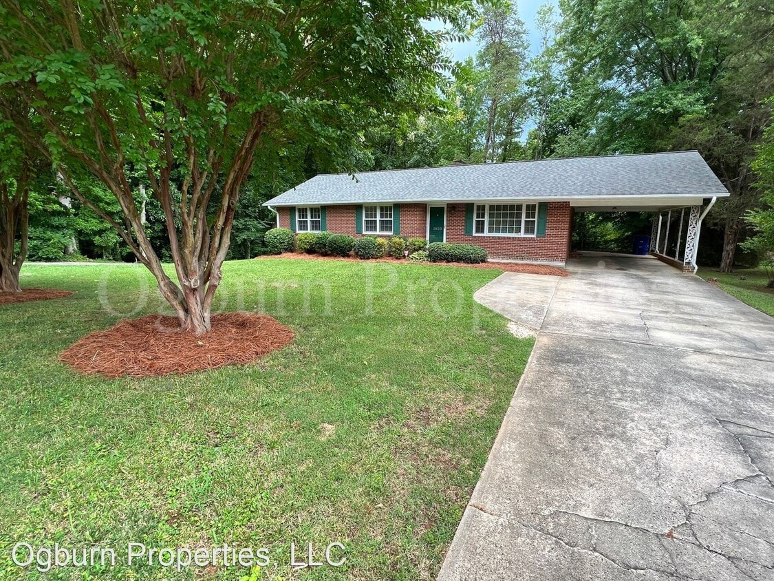 Primary Photo - 3 br, 2 bath House - 2630 FARMBROOK ROAD