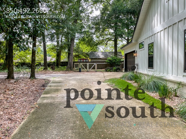 Building Photo - Upgraded - Home Centrally Located in Pace
