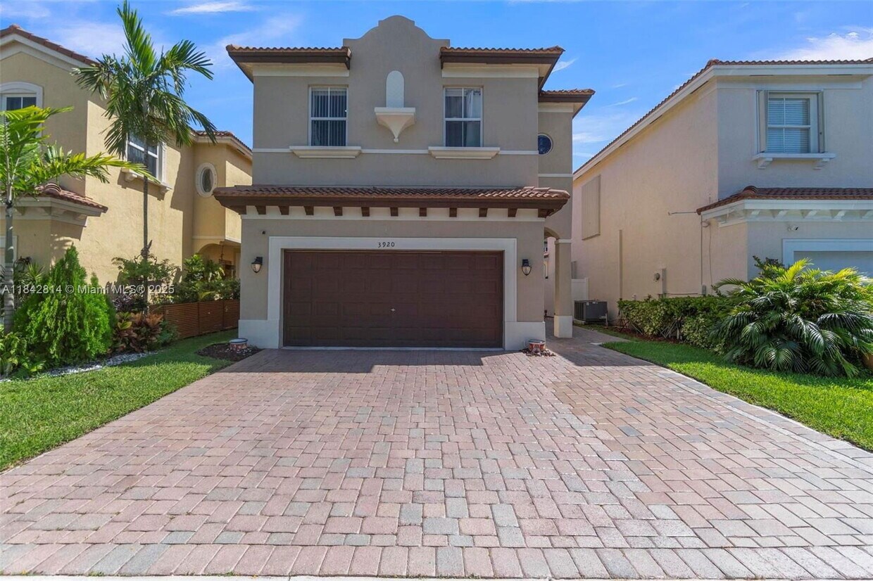 Photo - 3920 Northeast 13th Drive, Homestead, FL 33033 - 3 BR 2.5 BA single-family home