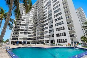 Building Photo - 3700 Galt Ocean Dr