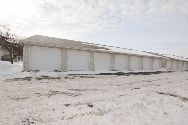 Foto del edificio - Nicely updated Willows condo w/garage!