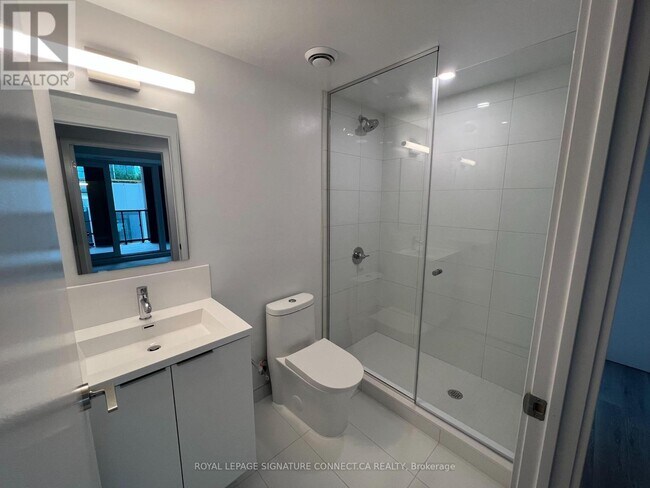 Photo du bâtiment - 238 Simcoe St