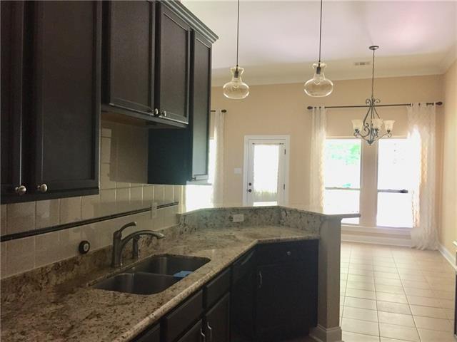 Building Photo - 843 Woodsprings Ct