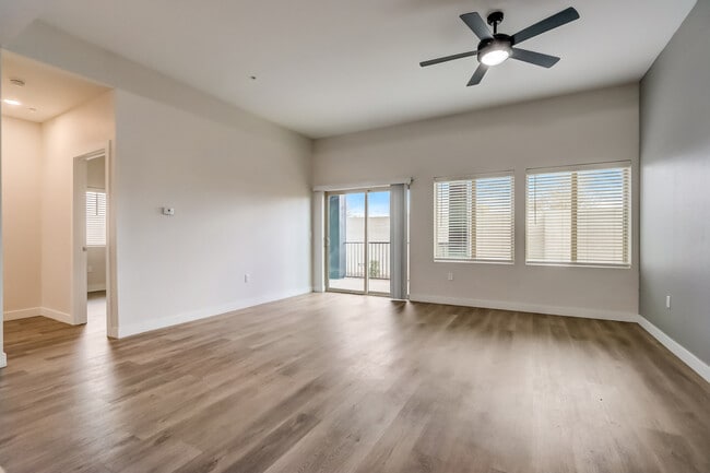 Building Photo - Landmark on 67th Ave