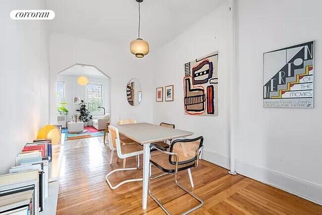 Building Photo - 140 Bedford Ave