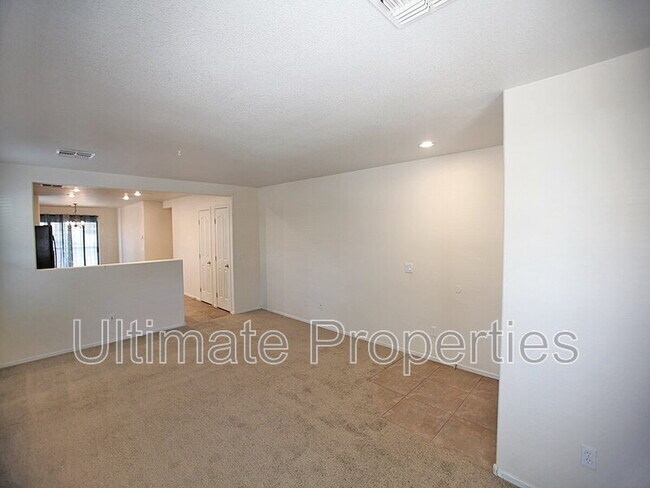 Foto del edificio - 3926 E Kent Ave