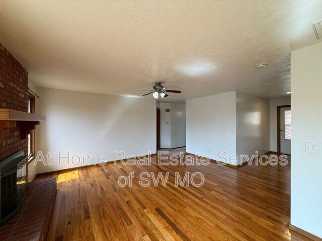 Foto del edificio - 1428 E Mcclernon St