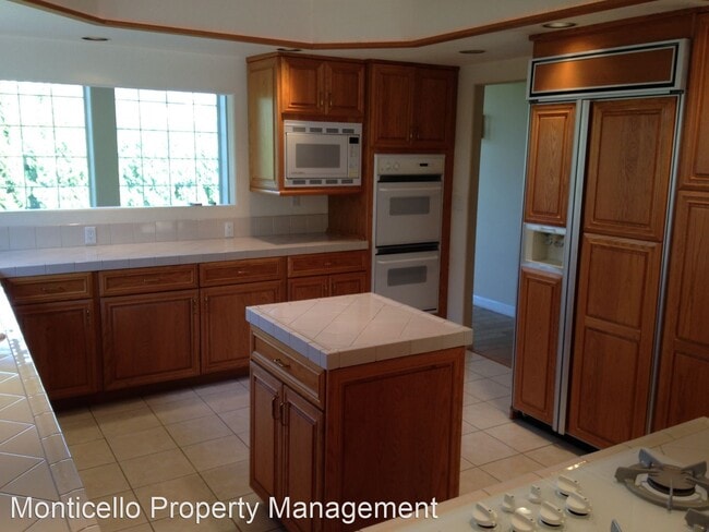 Building Photo - 4 br, 3 bath House - 12551 Circula Panorama