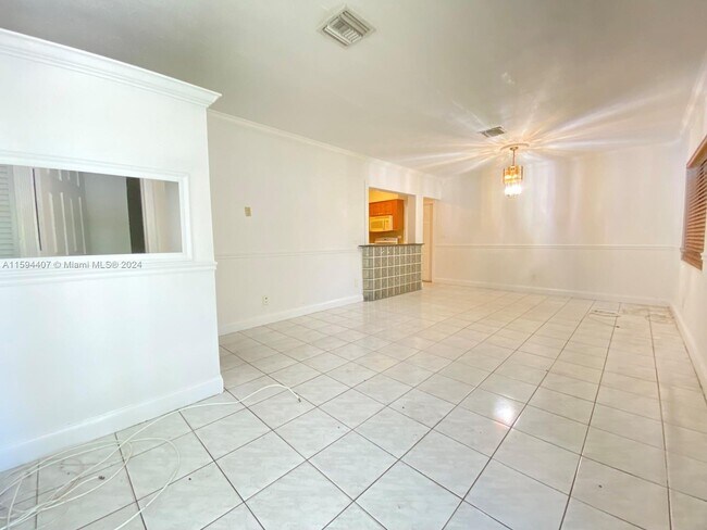 Foto del edificio - 1190 NE 145th St