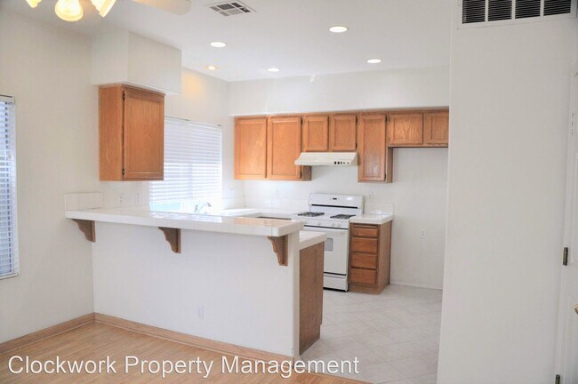 Foto del edificio - 3 br, 2 bath House - 1729 Sunflower Ave #A