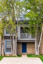 Building Photo - 103 Normal Park Dr