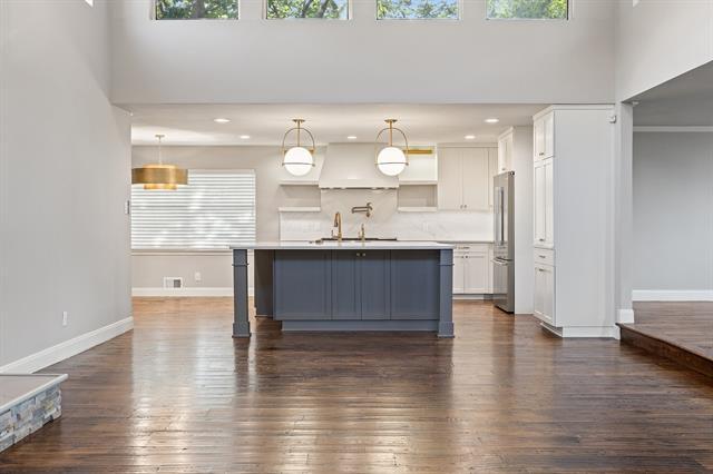 Foto del edificio - 6108 Highgate Ln
