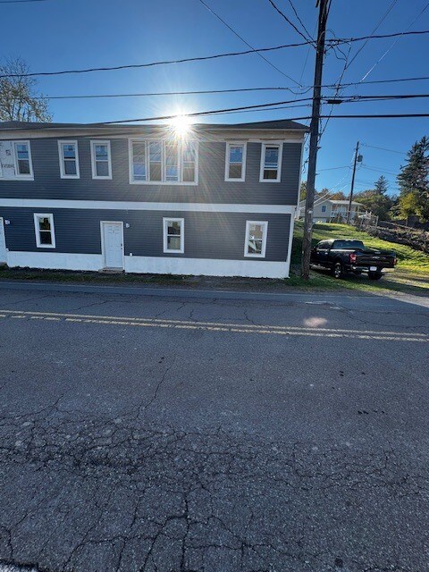 Foto del edificio - 23 Old Lake Rd