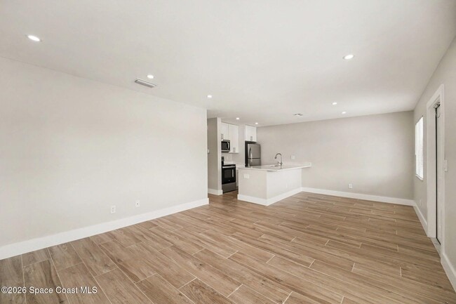 Foto del edificio - 1586 South St