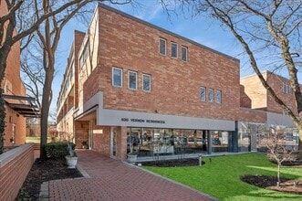 Building Photo - 630 Vernon Ave