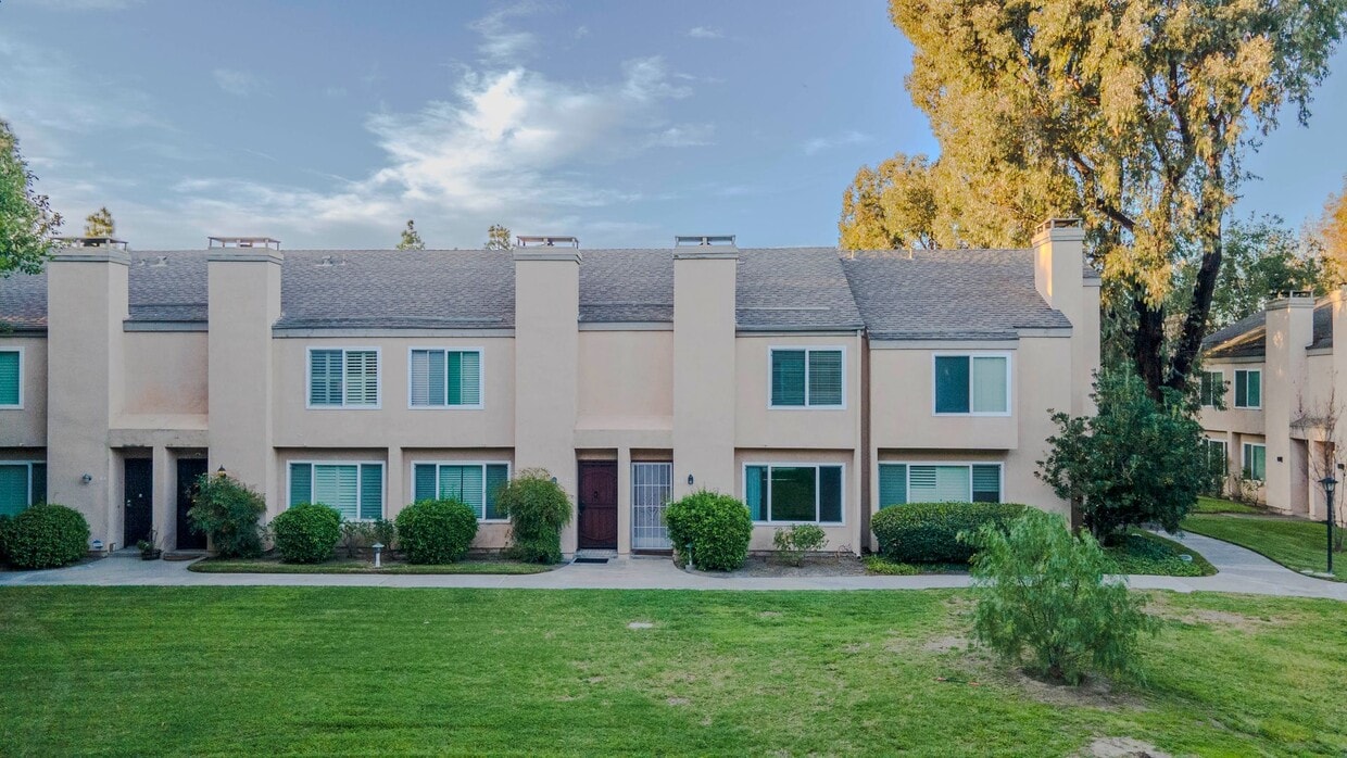 Photo - 101 West Riverdale Ave (Orange, CA)