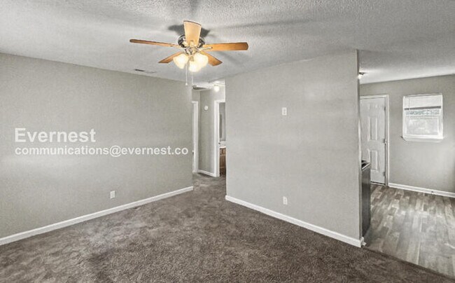 Foto del edificio - 1346 Vivian St SW