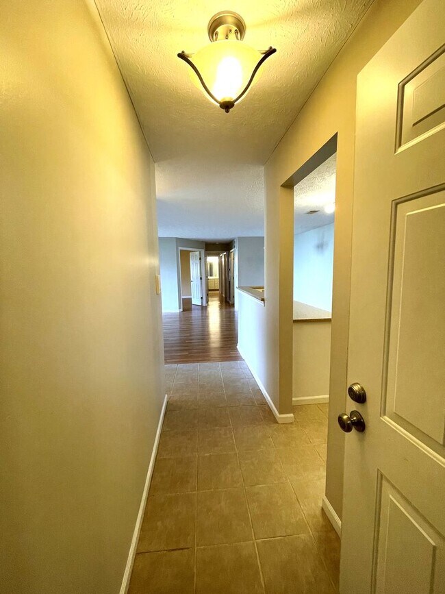Foto del edificio - 6775 Meadow Creek Dr