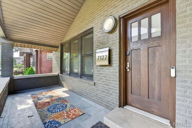 Foto del edificio - Richmond Heights Home!