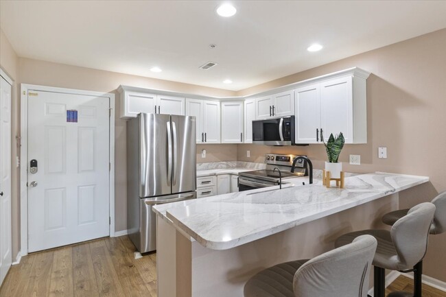 Building Photo - 316 Cedar Heights Dr