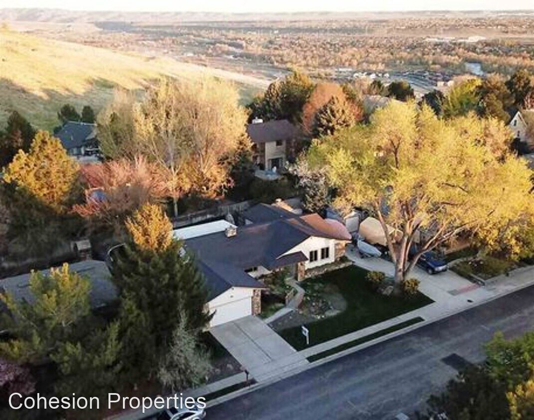 Foto principal - 3 br, 2.5 bath House - 2046 Coloma Way