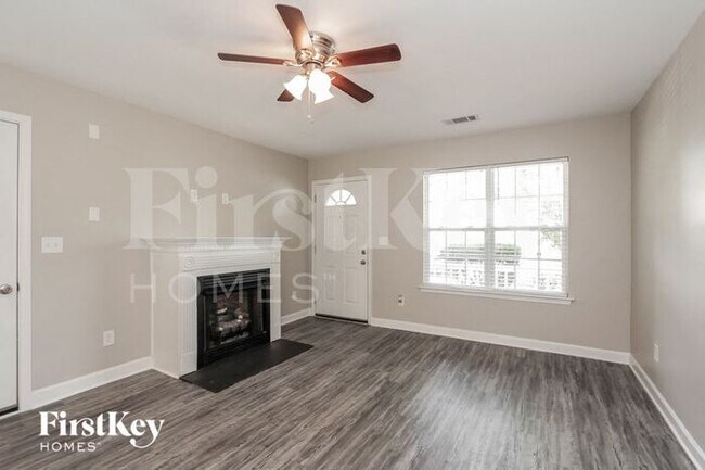 Building Photo - 5017 Magnasco Ln