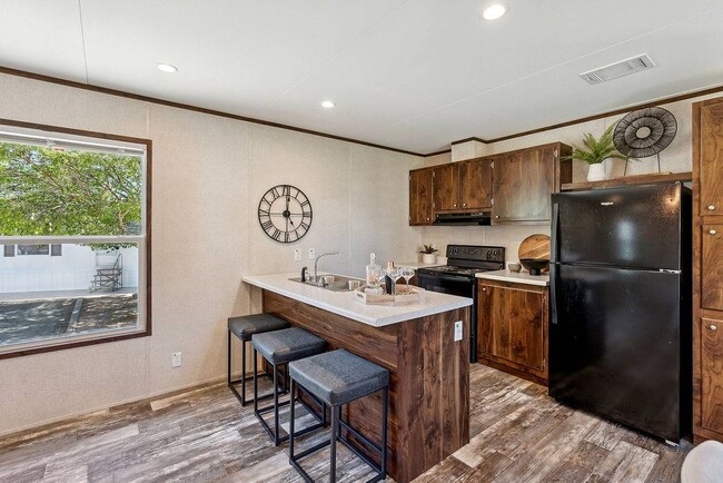 Building Photo - 406 Landrey Dr