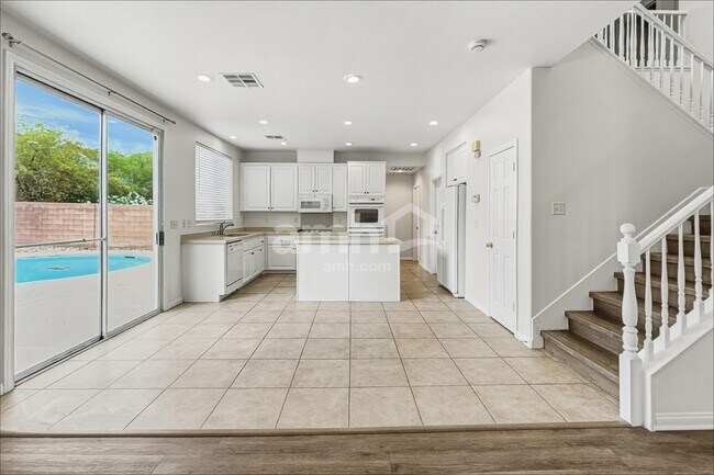Foto del edificio - 10432 Wellington Manor Ave