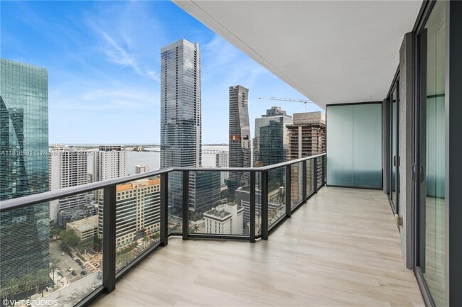 Foto del edificio - 1300 S Miami Ave