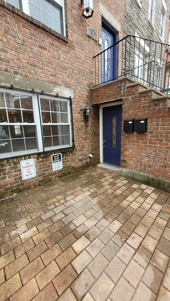 15 Magnolia Ave Unit 1, Jersey City, NJ 07306 Apartments in Jersey