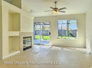 Building Photo - 8950 Harvest Hill Way