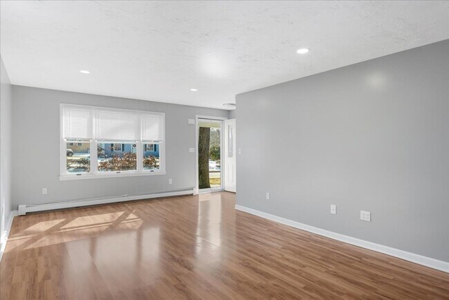 Building Photo - 130 Stockbridge Rd