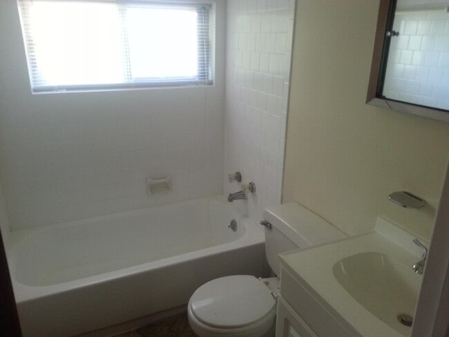 Building Photo - 5115 Seaton Ct