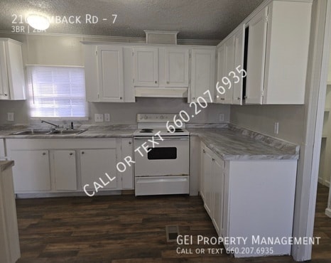 Primary Photo - 210 Jamback Rd