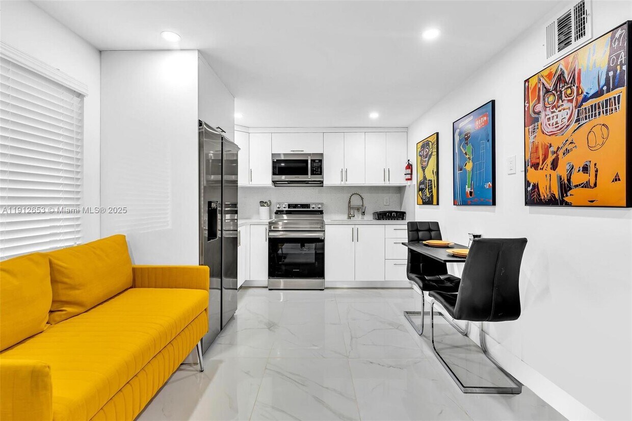 Foto principal - 923 NW 110th St