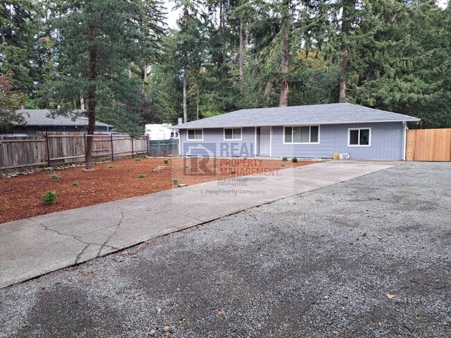 Building Photo - Discover Your Newly Renovated Home!