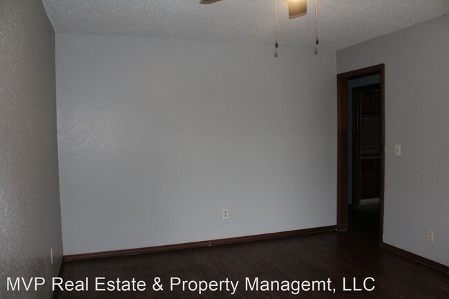 Building Photo - 2 br, 1 bath House - 4033 Locust Dr