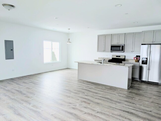 Foto del edificio - 1241 Gillespie Ln