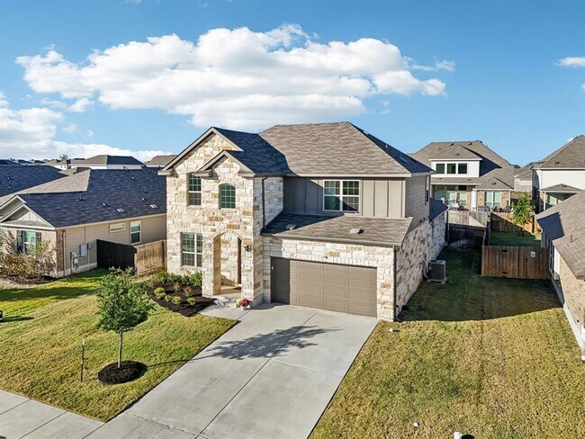 Foto del edificio - 427 Bluejack Wy