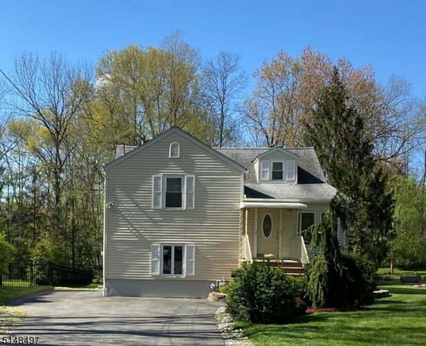 Primary Photo - 125 Beechwood Rd
