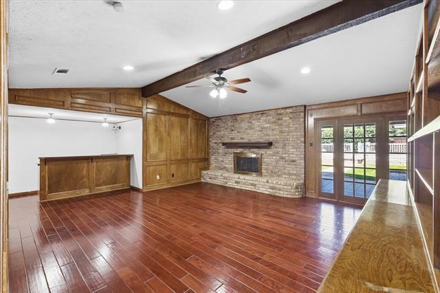 Foto del edificio - 114 Stone Canyon Dr