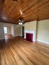 Building Photo - 624 Felder St
