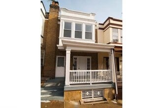 Building Photo - 1707 N Peach St