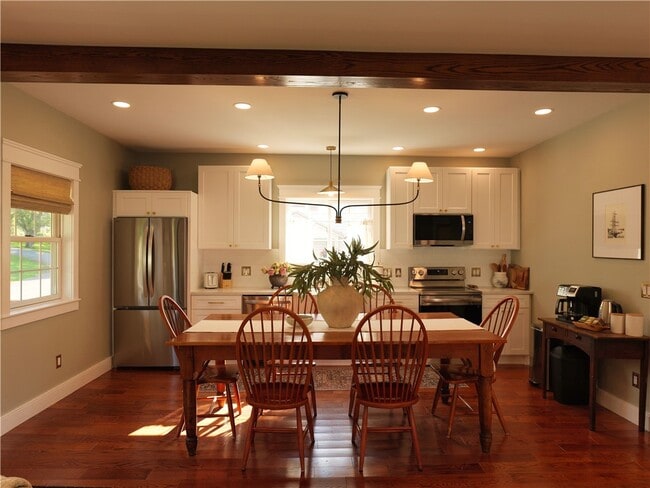 Building Photo - 5 Bevins Rd