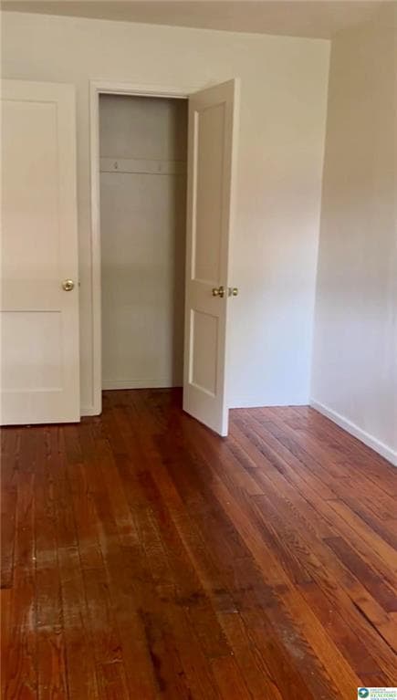 Building Photo - 704 6th Ave