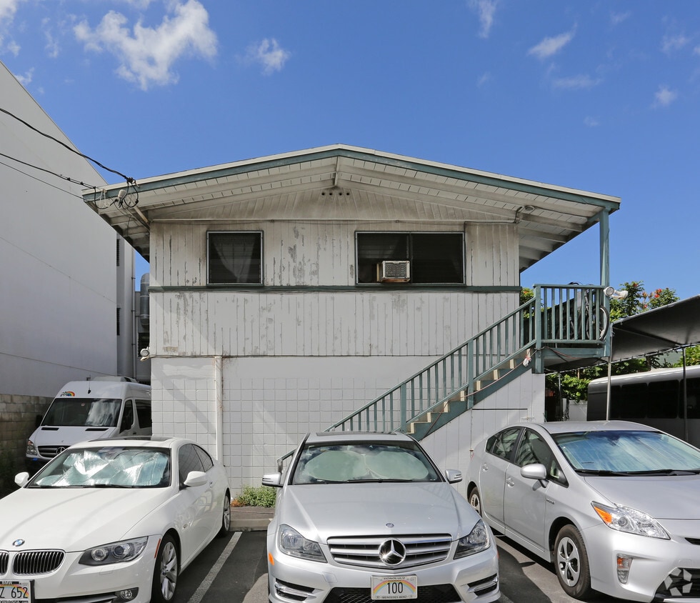 Building Photo - 1649 Silva St